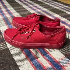 Low top cheap all red vans